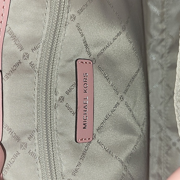 MK PINK NEW WITHOUT TAGS PURSE - Picture 4 of 8